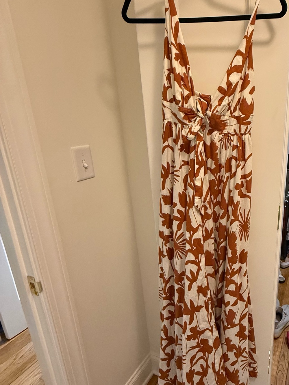 Aakaa Rust and White Floral Tie-Front Maxi Dress